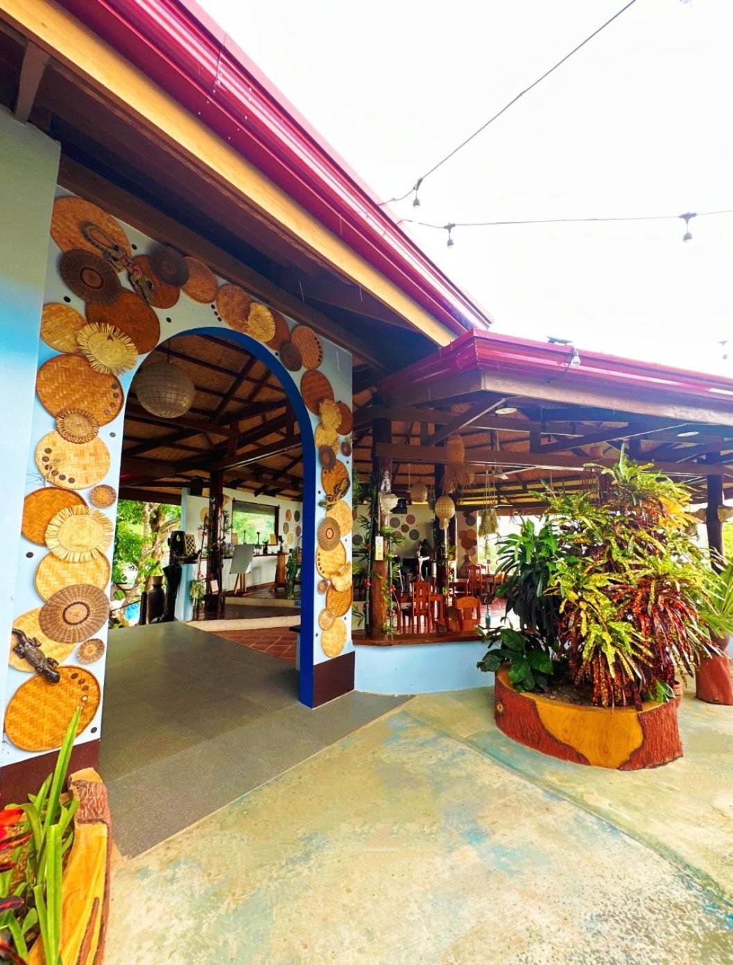 Casa Rosa Inn And Restaurant Тейтей Экстерьер фото